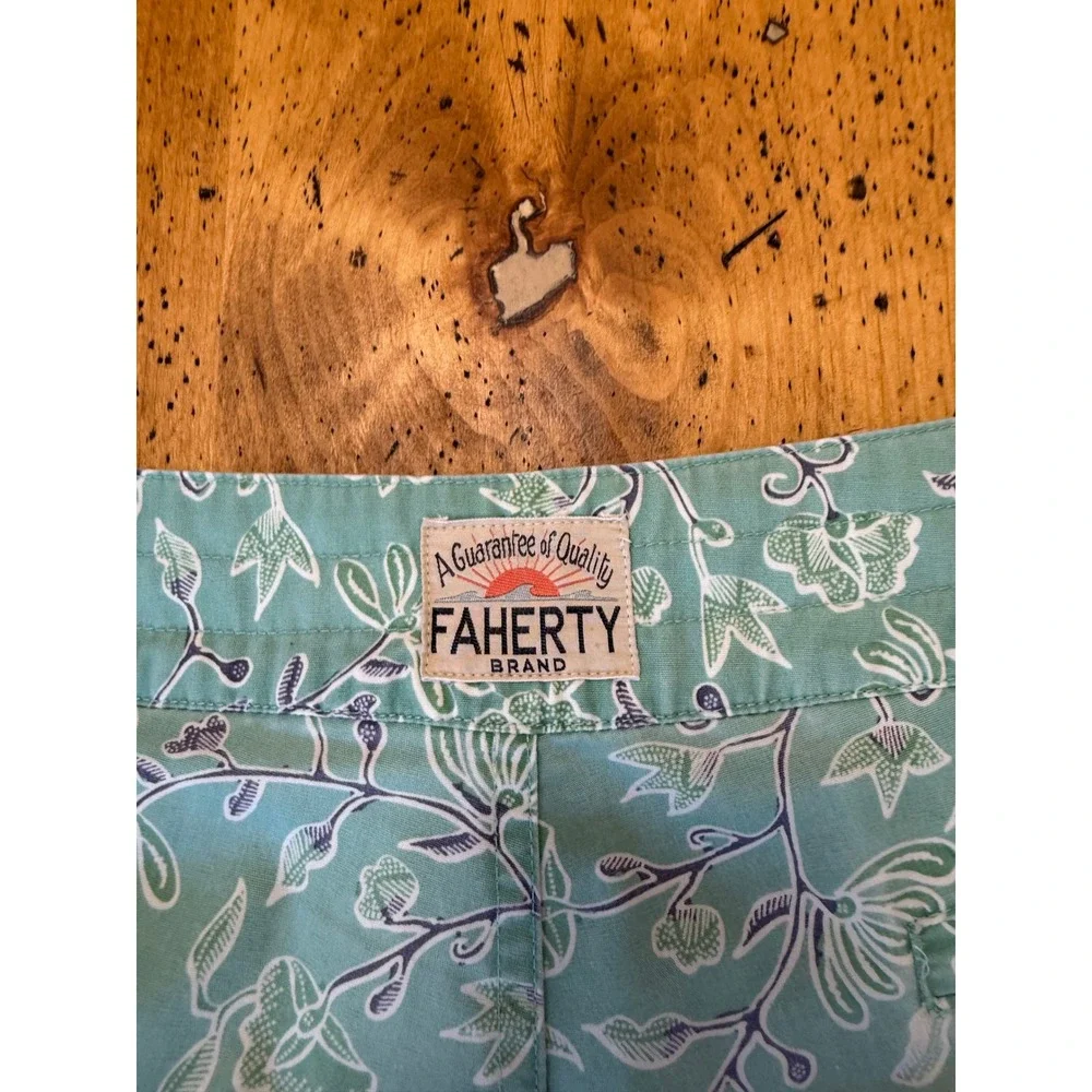 Faherty Brand Board Shorts Size 32 Teal Floral Print Swim Trunks Recycled Fabric